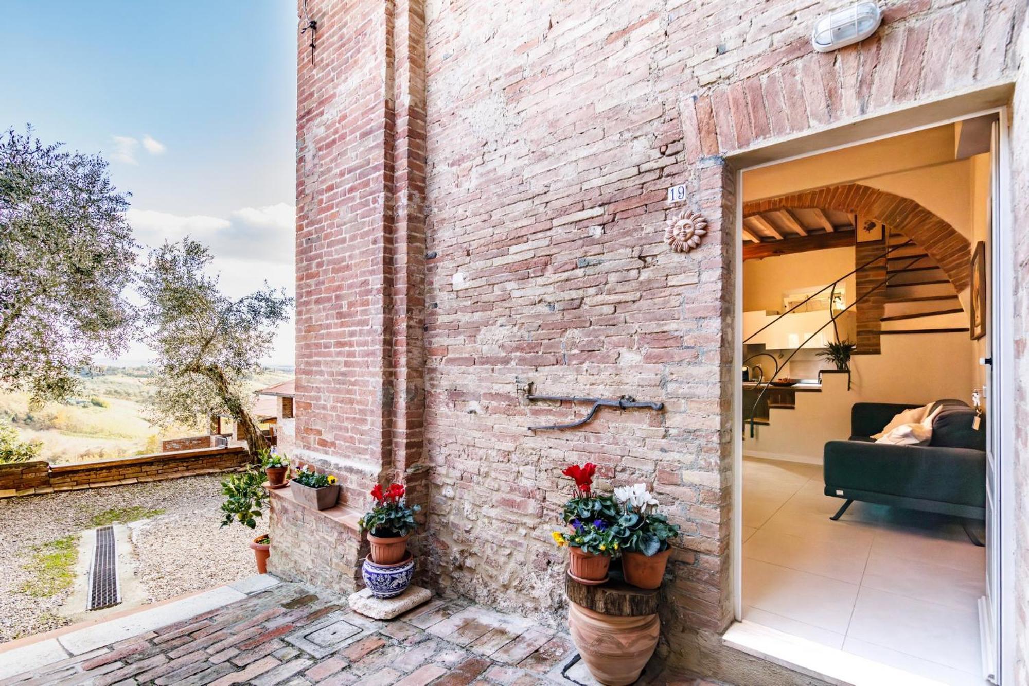 Porta Romana Elegant Apartments With Private Parking! Siena Esterno foto
